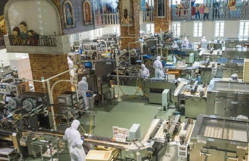 美企撤離中國(guó)后，廣州勞務(wù)服務(wù)市場(chǎng)的新挑戰(zhàn)與機(jī)遇